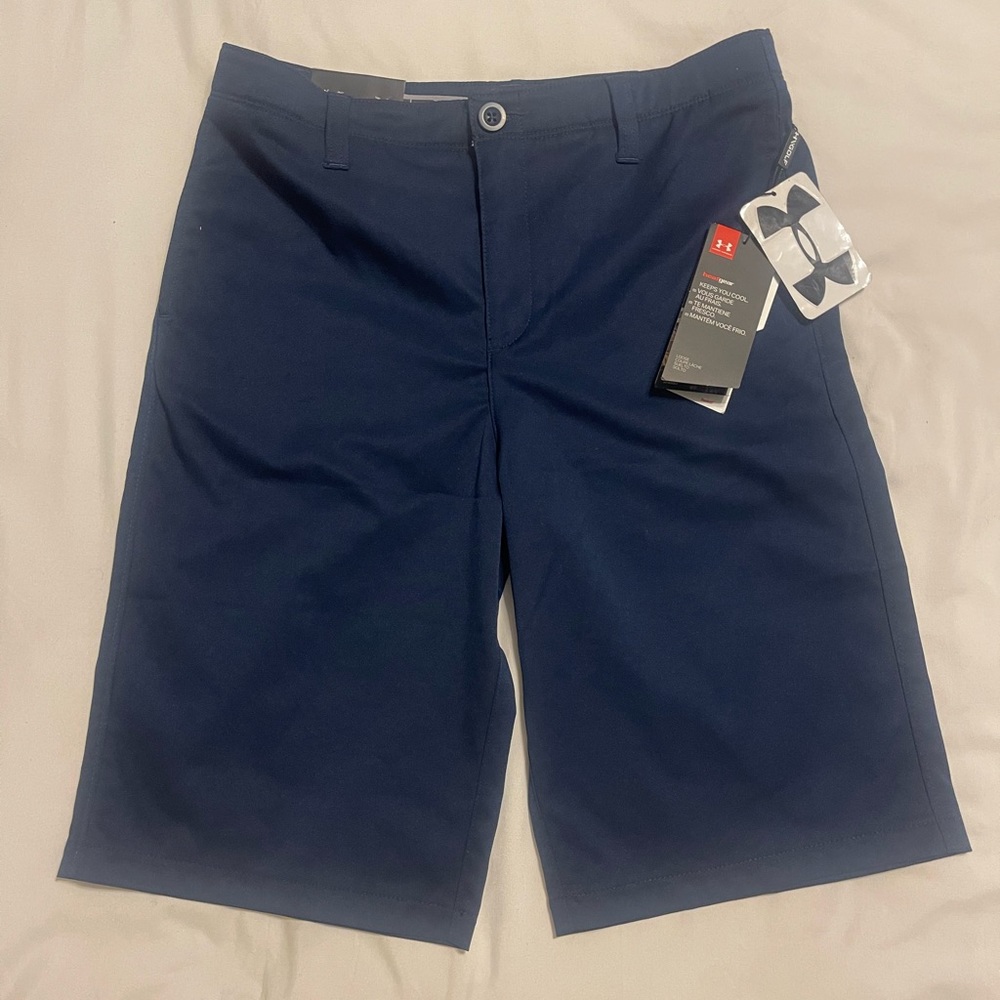 Under Armour boys golf shorts NWT Heat gear.  Size 16